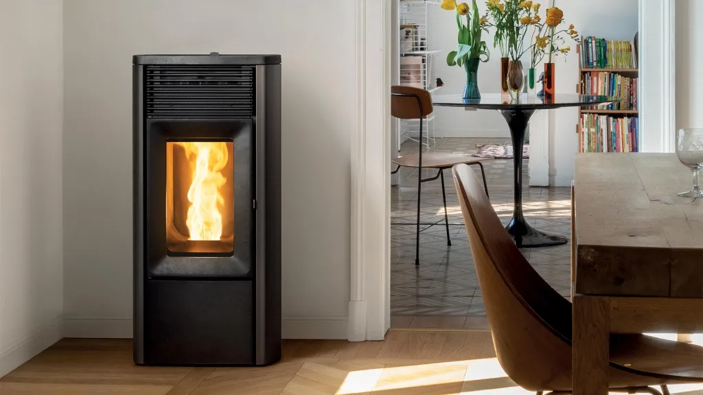 Poêle à granulés MCZ EGO AIR 8 ou 10 kw.webp